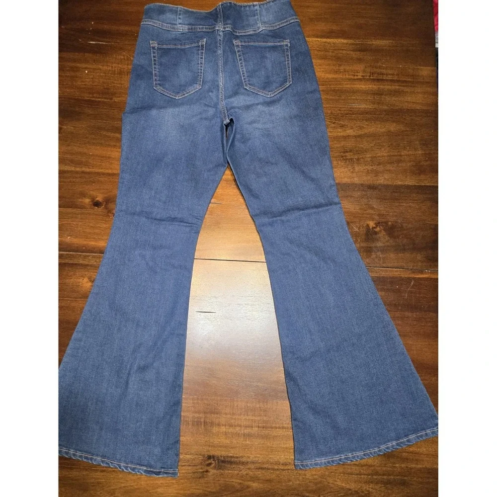 Nine West Pull On Flare Denim Blue Jeans Size 12 Boho Stretch Retro Festival